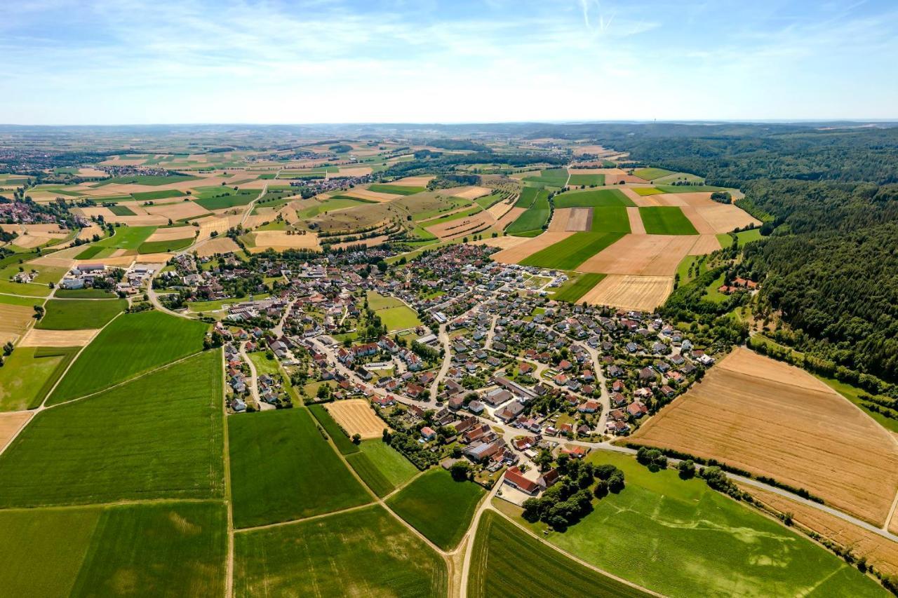 Landgasthof Adler Utzmemmingen Exteriör bild